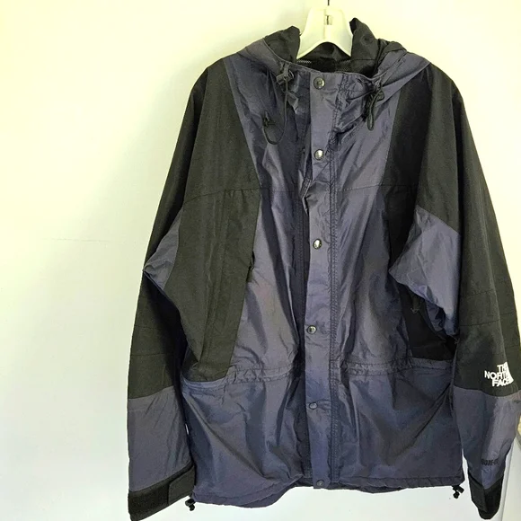 The North Face Gor Tex Mountain jacket coat Men's - Picture 2 of 10